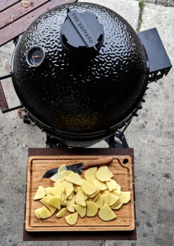 The Bastard Holz Schneidebrett 43,5 X 30 Cm