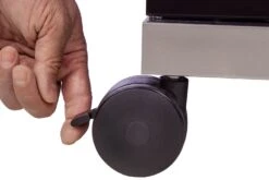 Grillfürst G621G 6-Brenner Edelstahl-Gasgrill - Eintracht Frankfurt Edition - Gusseisenroste -Broil King || Napoleon || Rösle Verkaufsgeschäft Grillfuerst Gasgrill G310E Lenkrollen mit Feststellbremse 4