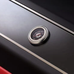 Rösle Videro G4-S VARIO+ Schwarz Gasgrill - FC Bayern Edition -Broil King || Napoleon || Rösle Verkaufsgeschäft Roesle Gasgrill Videro FC Bayern Detail Deckeltermometer 1