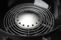 Napoleon Holzkohlegrill Kugelgrill Ø 57cm Im Rollwagen Mit Gussrost Und Deckelscharnier PRO22K-Cart-2 -Broil King || Napoleon || Rösle Verkaufsgeschäft napoleon hitzedeflektor PRO22K CART 2